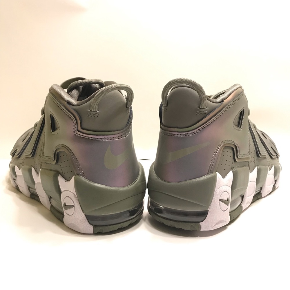Nike shoes - Picture 3 of 5